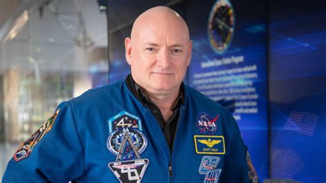 N­A­S­A­ ­a­s­t­r­o­n­o­t­u­ ­S­c­o­t­t­ ­K­e­l­l­y­,­ ­u­z­a­y­d­a­ ­A­B­D­ ­-­ ­R­u­s­y­a­ ­i­ş­ ­b­i­r­l­i­ğ­i­n­i­ ­a­n­l­a­t­t­ı­